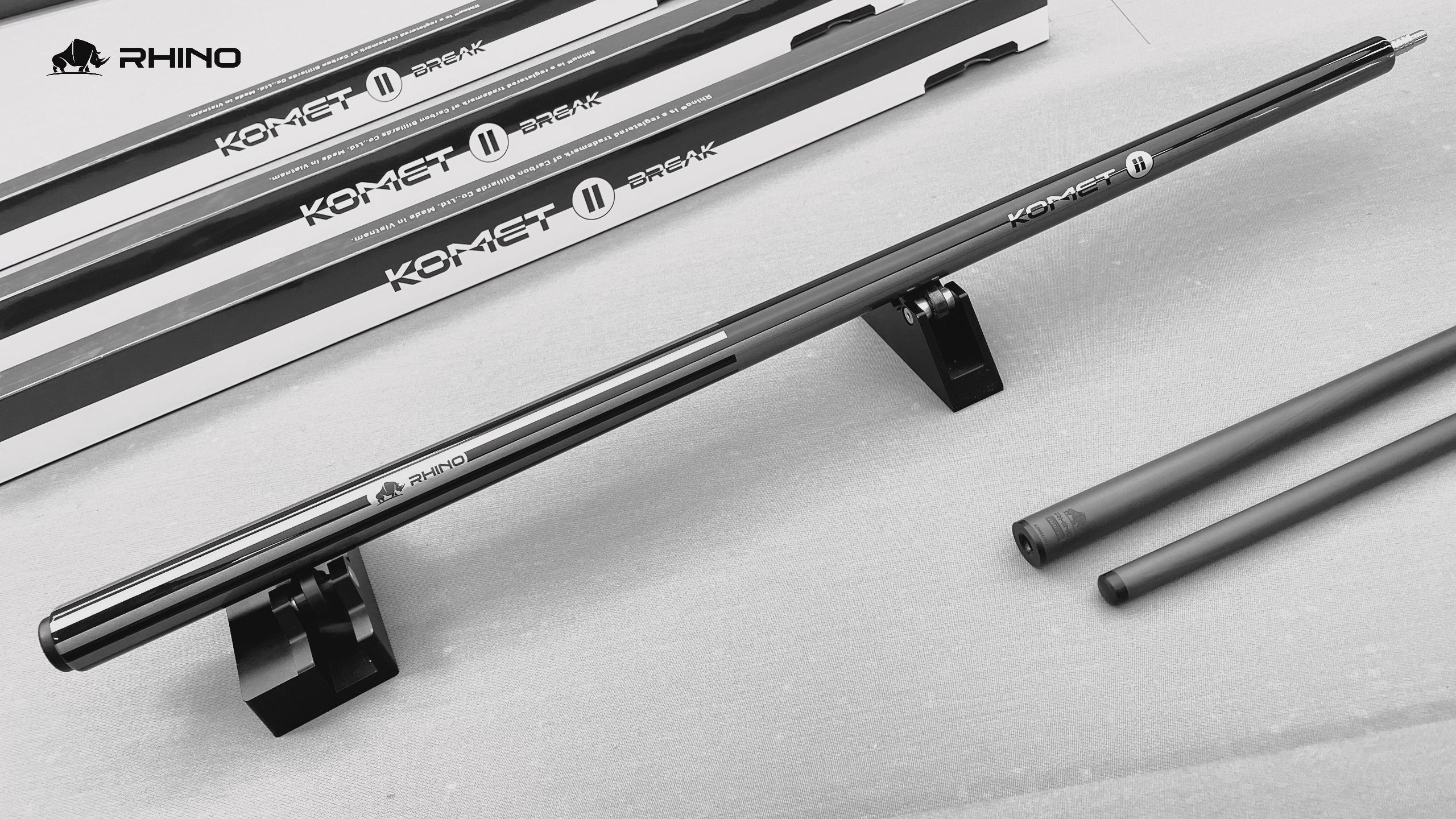 Load video: RHINO KOMET II Break Cue - Black &amp; Gray